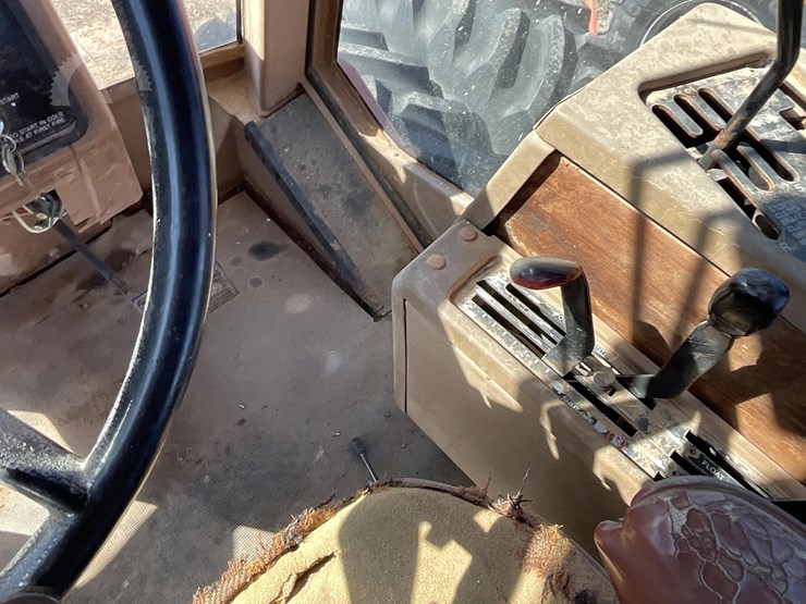 allis-chalmers-4w220-image-32