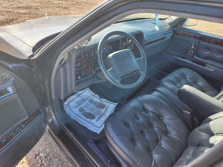 1990-chrysler-new-yorker-fifth-avenue-image-15