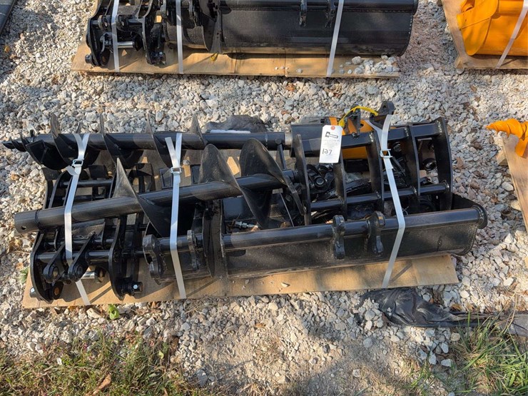 mini-excavator-attachment-set-(8-piece-kit)-image-3