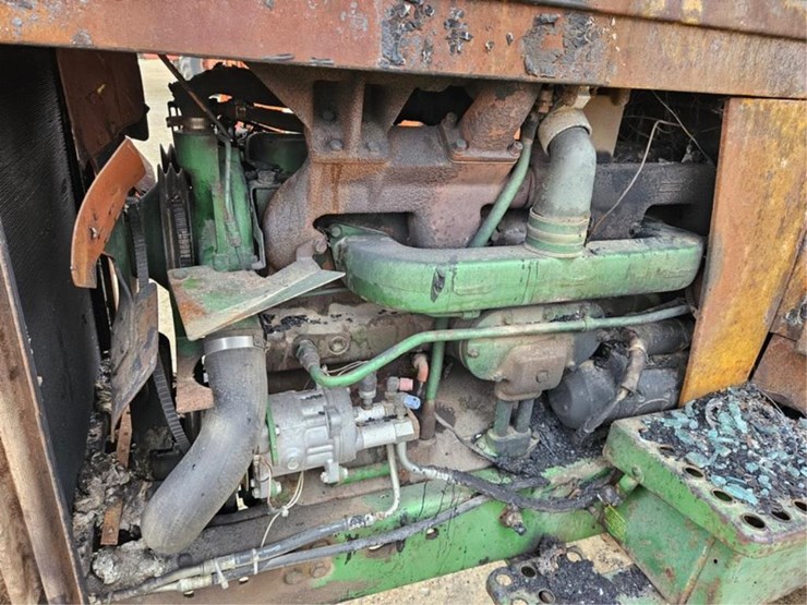 john-deere-4440-image-16