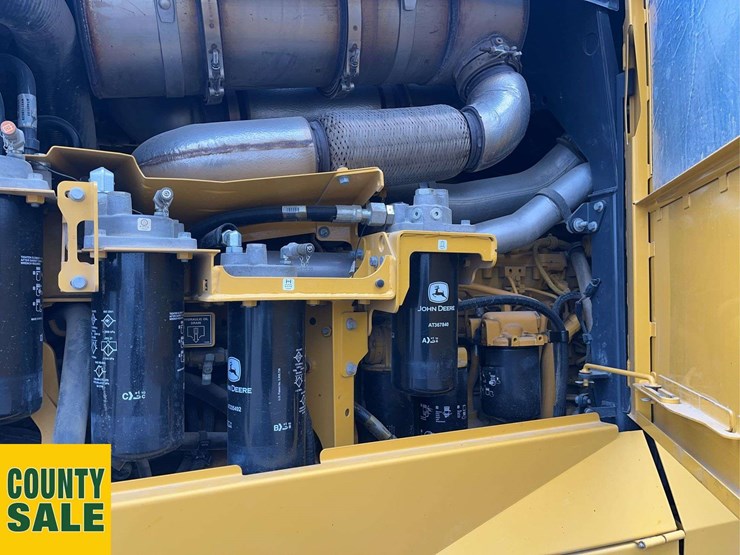 2020-deere-872gp-image-25