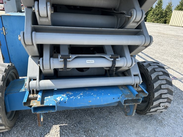 2014-genie-gs4390rt-image-13