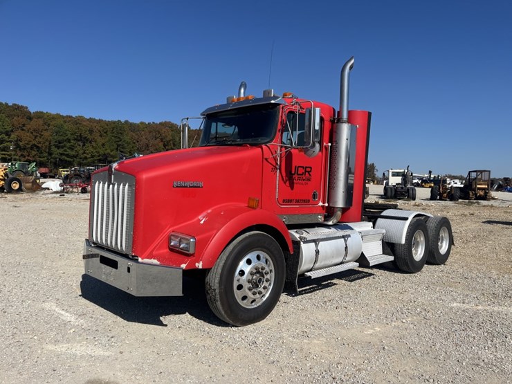 2004-caterpillar-c15-image-2