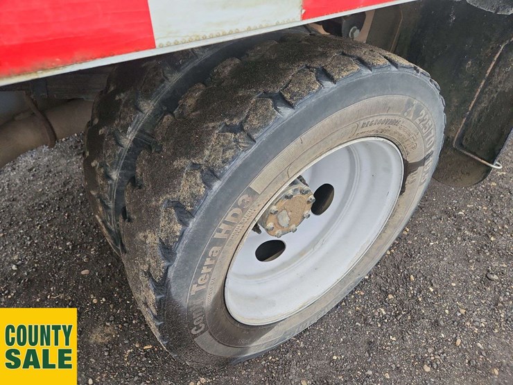 2015-ford-f550-image-31