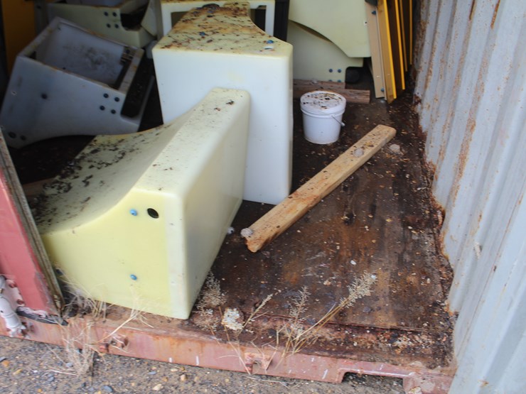 #1211-•-20ft-shipping-container-image-6