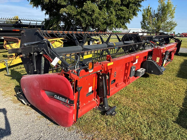 2015-case-ih-3162-image-3