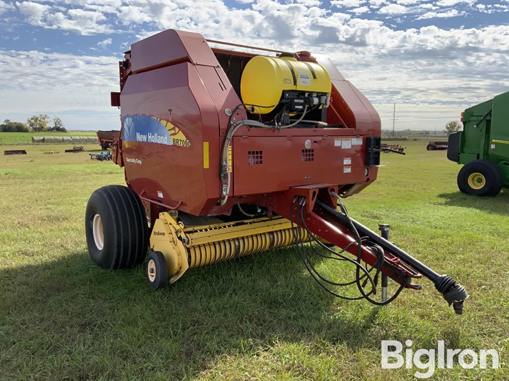 2013-new-holland-br7090-image-3