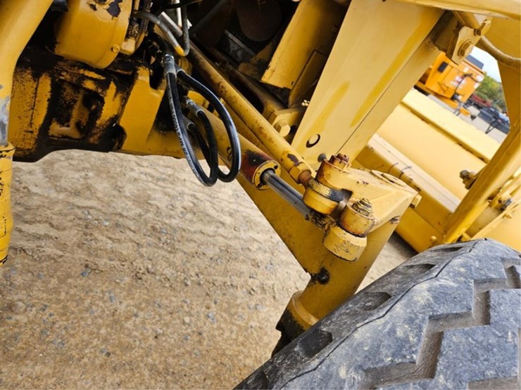 #3093-•-massey-ferguson-34a-tractor/loader-image-38