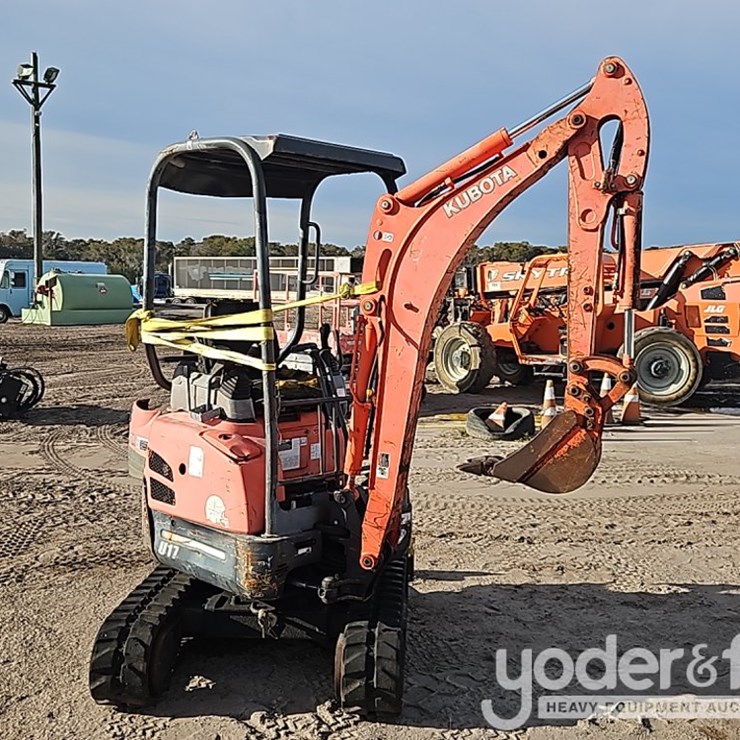2013 KUBOTA U17