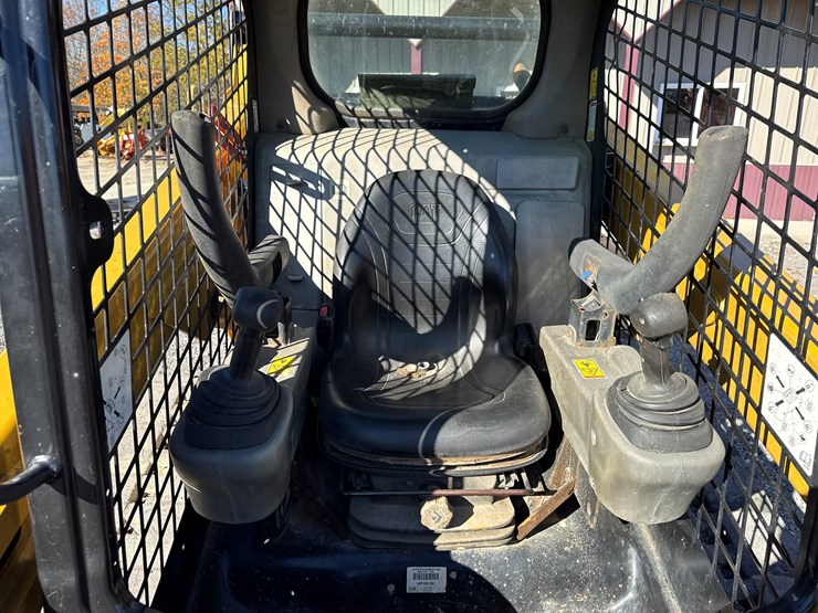 caterpillar-259d-image-13