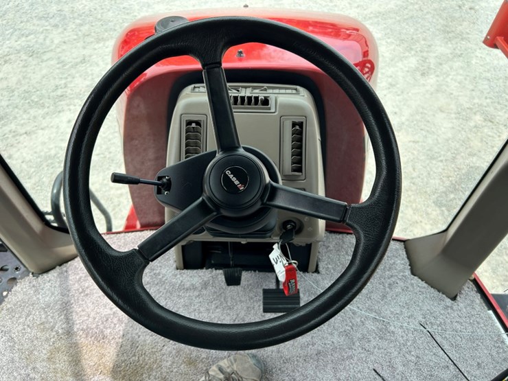 2014-case-ih-3200b-image-51