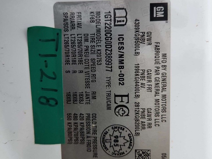 2013-gmc-sierra-2500hd-sle-image-11