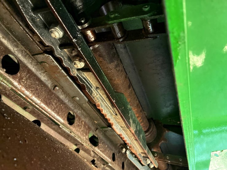 2010-john-deere-2010-image-35