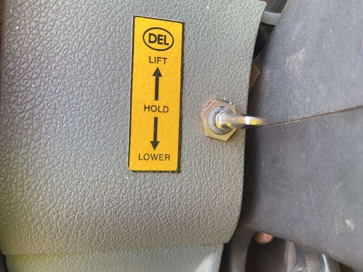 2013-ford-f350-xl-image-26