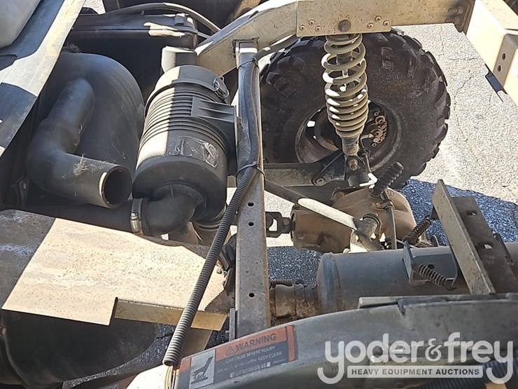 2018-club-car-carryall-1500-image-23