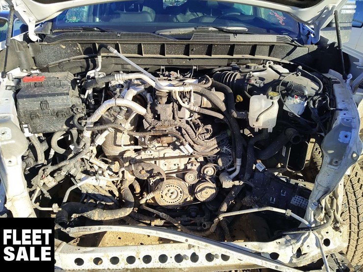 2025-chevrolet-silverado-1500-image-22