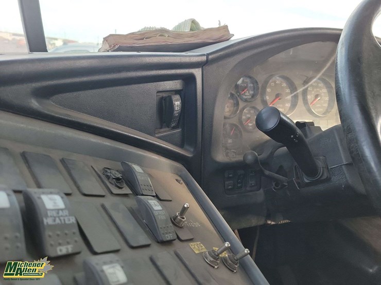 2008-ic-bus-ce-image-19