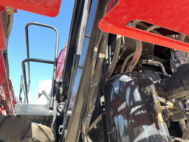 2023-case-ih-4350-patriot--sprayer-image-228