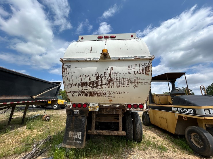 #9394-•-2007-mack-mr-mr600s-t/a-daycab-garbage-truck-vin:-1m2k189c07m036142-image-13