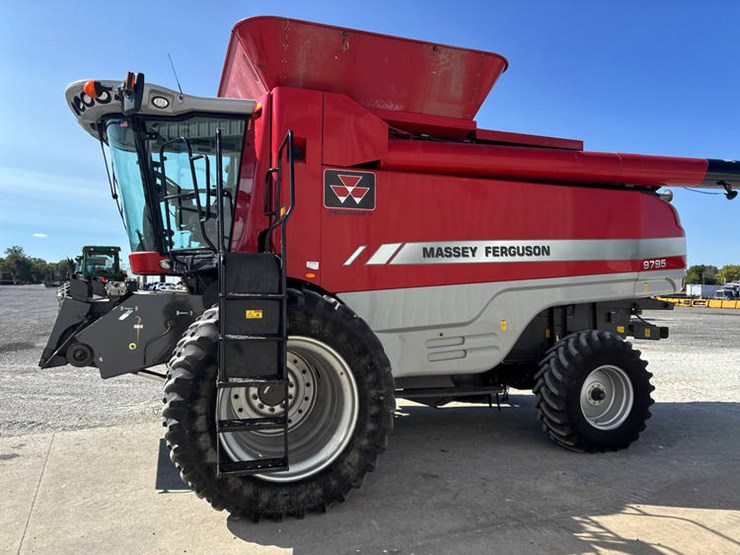 #122136-•-2009-mf-9795-#huc7217-image-10