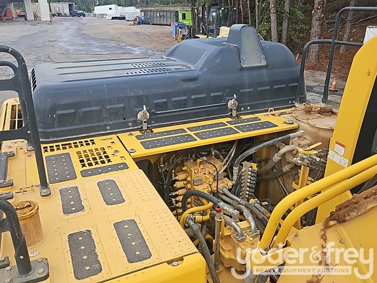 2018-komatsu-pc360-lc-11-image-34