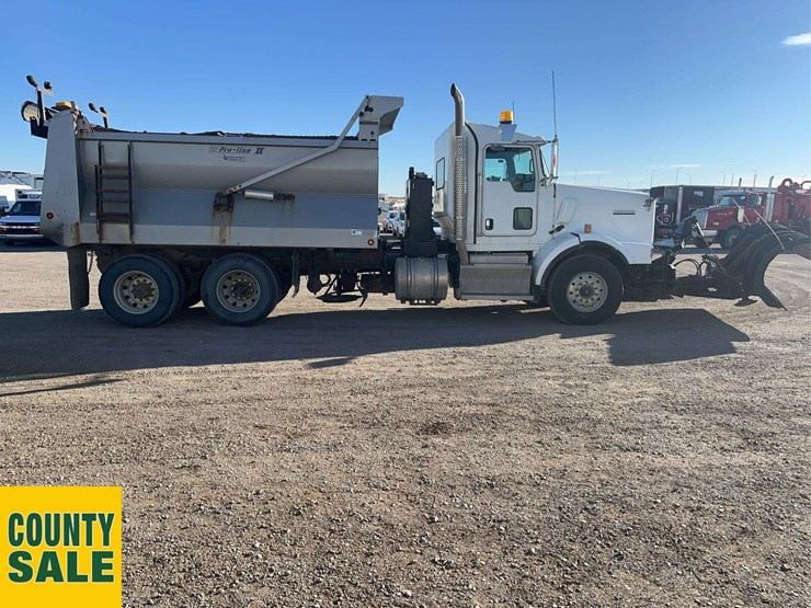 2016-kenworth-t800-image-5