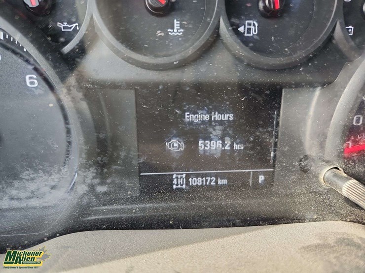 2020-chevrolet-silverado-2500hd-image-8