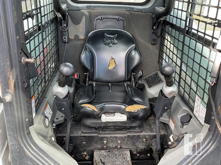 2017-bobcat-s570-image-12