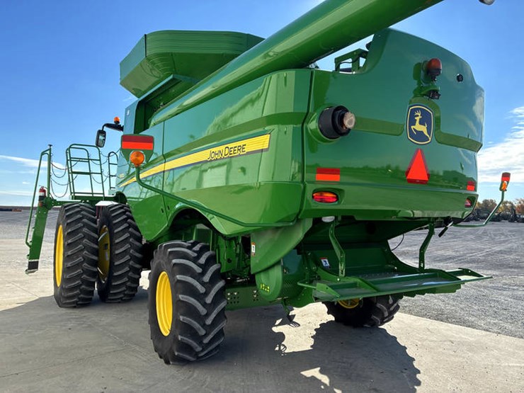 2013-john-deere-s670-image-7