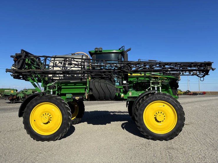 2014-john-deere-4830-image-3