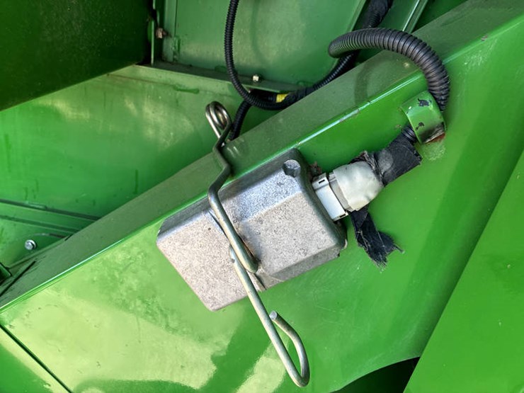 2009-john-deere-9770-sts-image-75