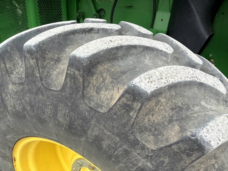 2004-john-deere-9660-sts-image-36