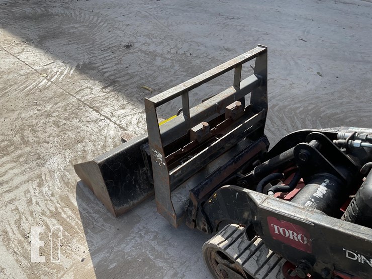 2010-toro-dingo-tx525n-image-10