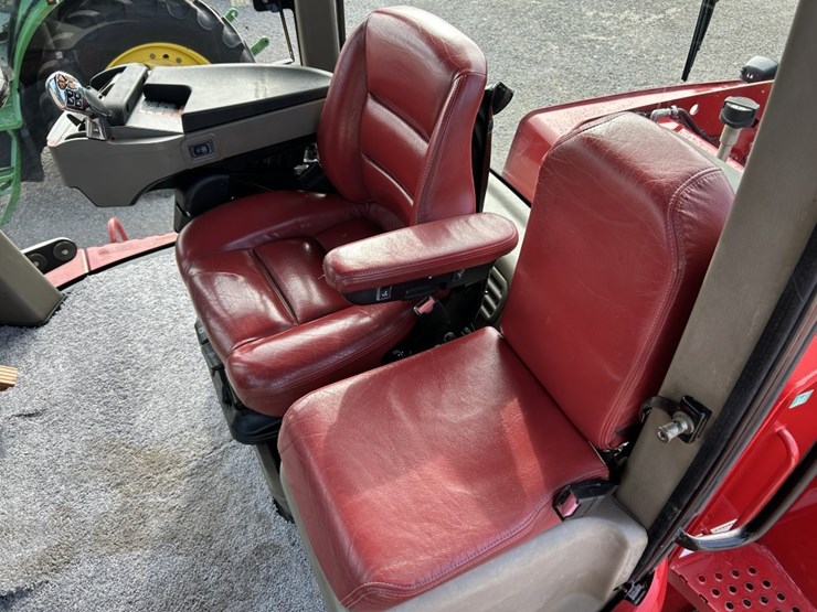 2013-case-ih-steiger-550-hd-image-28