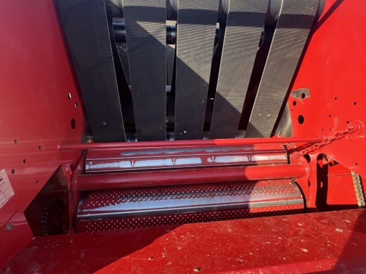 2021-new-holland-450-image-11