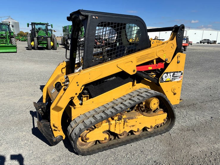 2018-caterpillar-259d-image-1