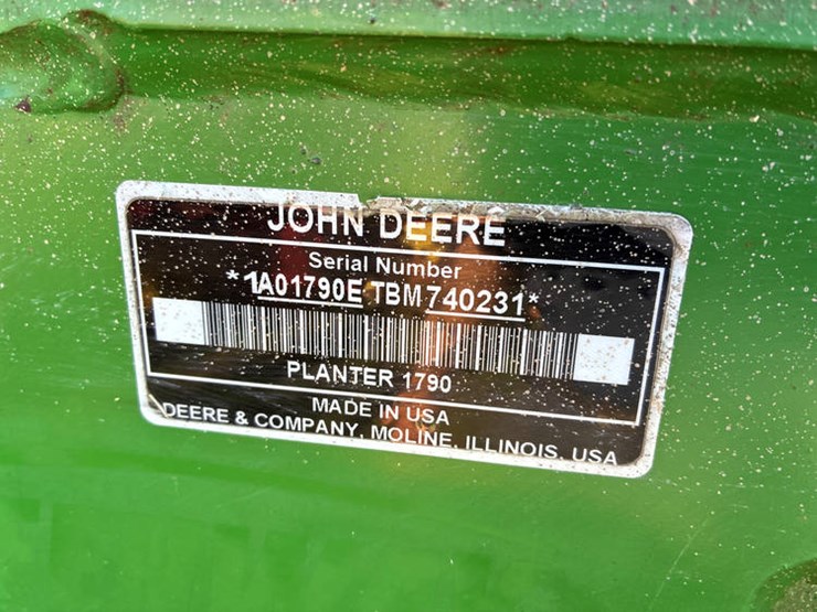 2011-john-deere-1790-image-2