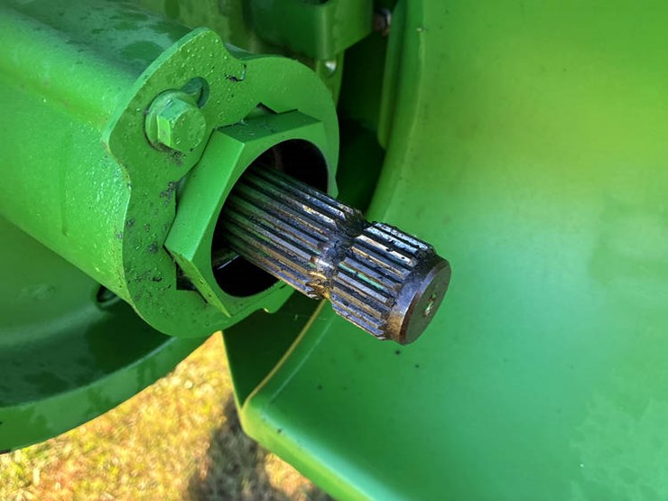 2010-john-deere-2010-image-27