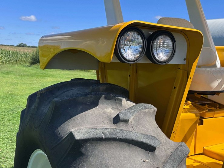 minneapolis-moline-g850-image-37