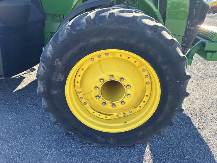 2015-john-deere-8295r-image-30