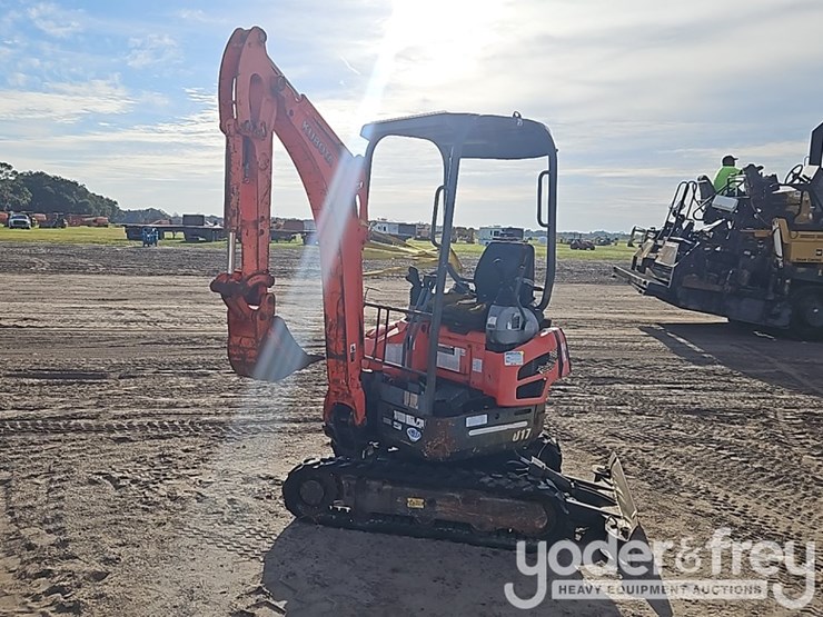 2013-kubota-u17-image-5