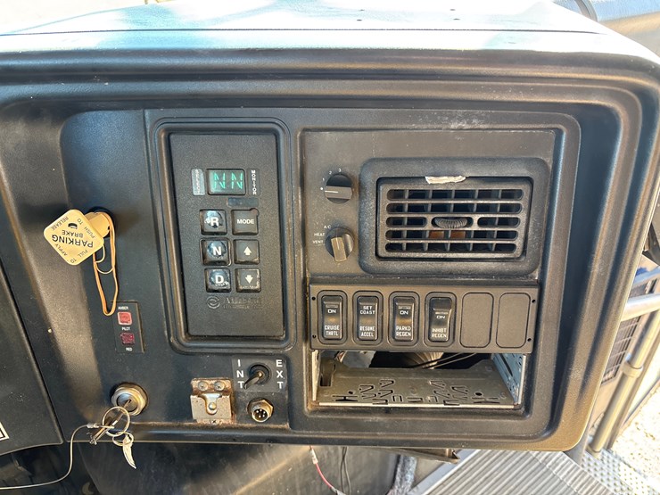 #24383-•-2009-international-bus-image-6