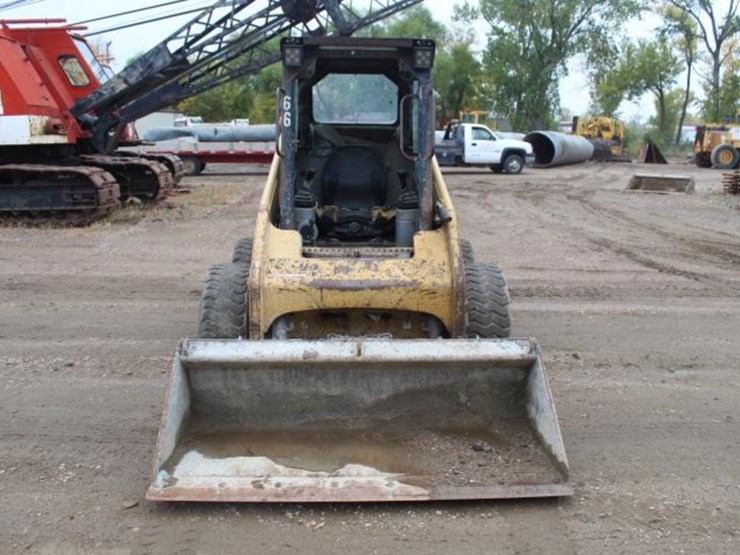 2001-caterpillar-216-image-6