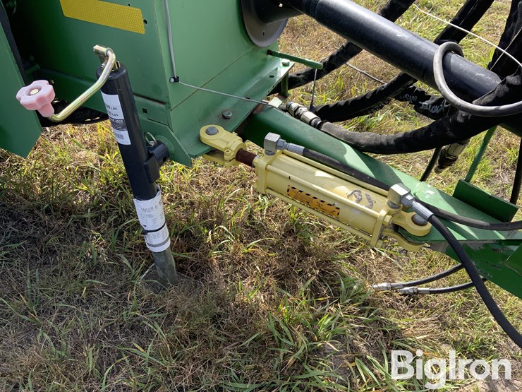 2014-john-deere-348-image-12