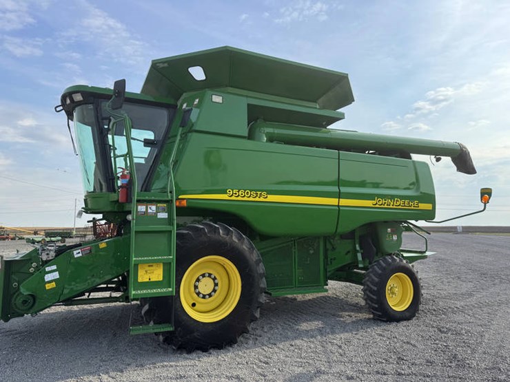 2005-john-deere-9560-sts-image-72