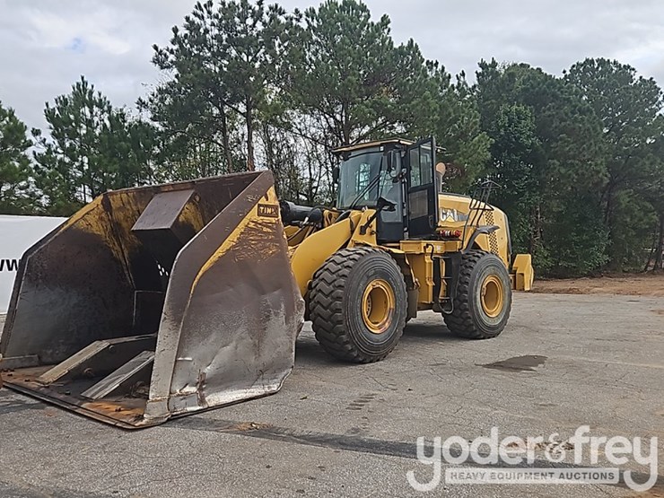 2011-caterpillar-972k-image-1