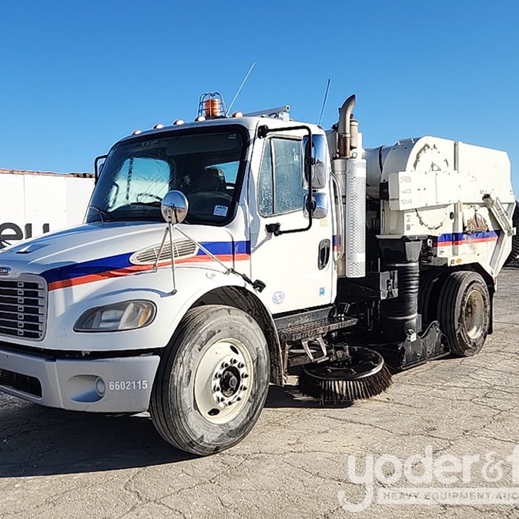2016 FREIGHTLINER M2 106