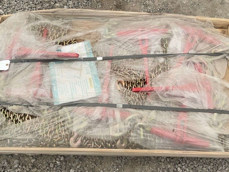 (6)-5/16”-x-20’-grade-70-transport-chains-with-(8)-5400-lb-ratchet-binders-image-3