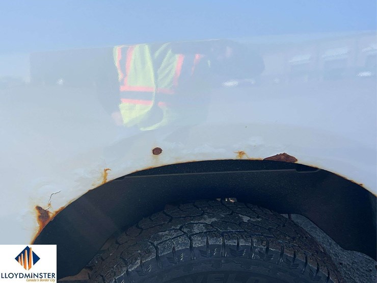 2011-ram-1500-slt-image-28