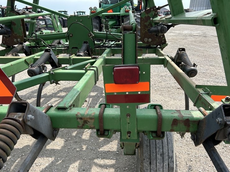 2002-john-deere-2400-image-28